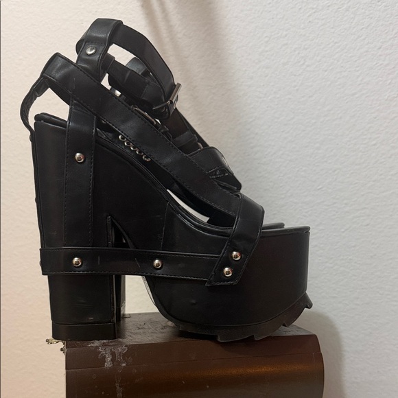 YRU Nightcall Black Platform Heels with Silver Studs - Picture 3 of 6